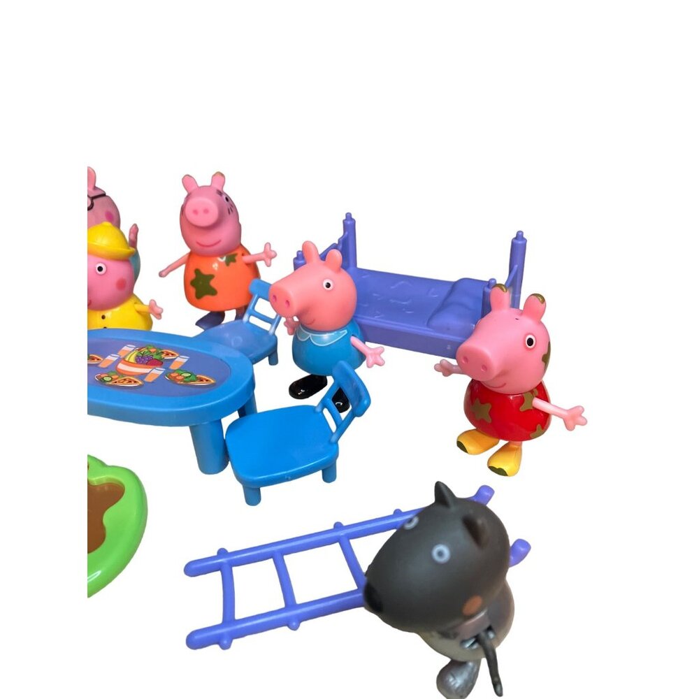 Olivia the Pig 2 in1 Transforming Playset House Pirate Ship W/ Peppa Pig Figures - Picture 9 of 16